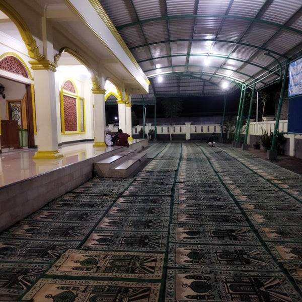 Masjid Al-Ishlah Wanarata: Tempat Beribadah yang Menyatu dengan Kehidupan Warga Cilacap